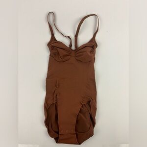 Skims Seamless Sculpt Brief Bodysuit NWOT